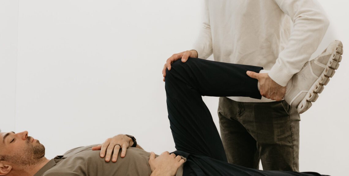 Evidence-based chiropractic care. Thorough assessments. Results-driven care. Multiple manual therapy techniques. Education on your injury. High quality chiropractic care in Vancouver